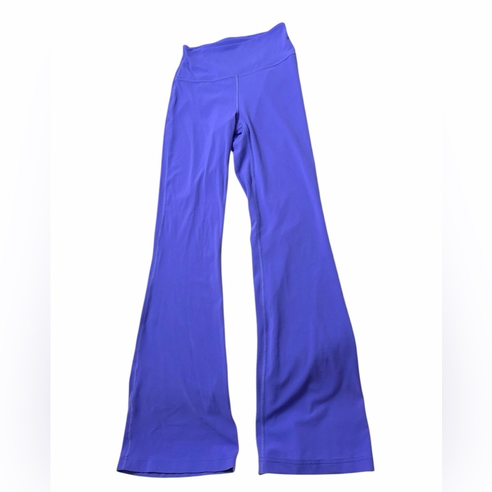 Lululemon - 2022 Groove Super-High-Rise Flared Pant Nulu - Picture 6 of 9